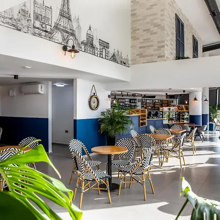 Sophia Pool At Caesar Blue Resort: Luxury With Extended Breakfast Perivolia tou Trikomou