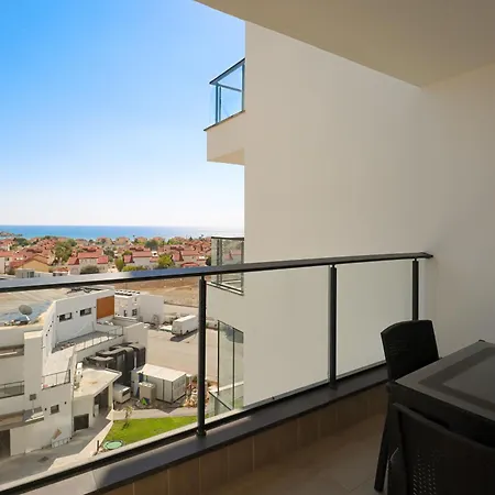 Sophia Pool In Caesar Blue Resort, Fixed Lunch 3pm, Gym, Swimming Pools, Sauna, Hammam, Kids' Club Available Appartement *