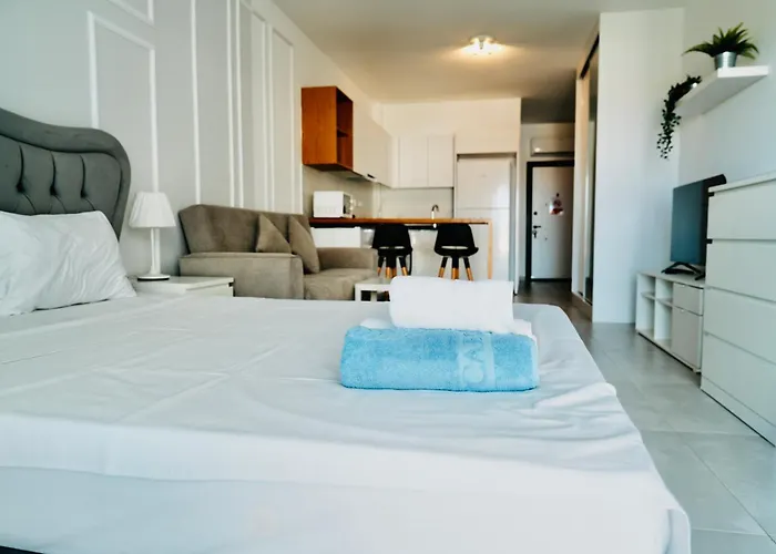 Sophia Pool In Caesar Blue Resort,gym, Swimming Pools, Sauna, Hammam, Kids' Club Available Διαμέρισμα Perivolia tou Trikomou