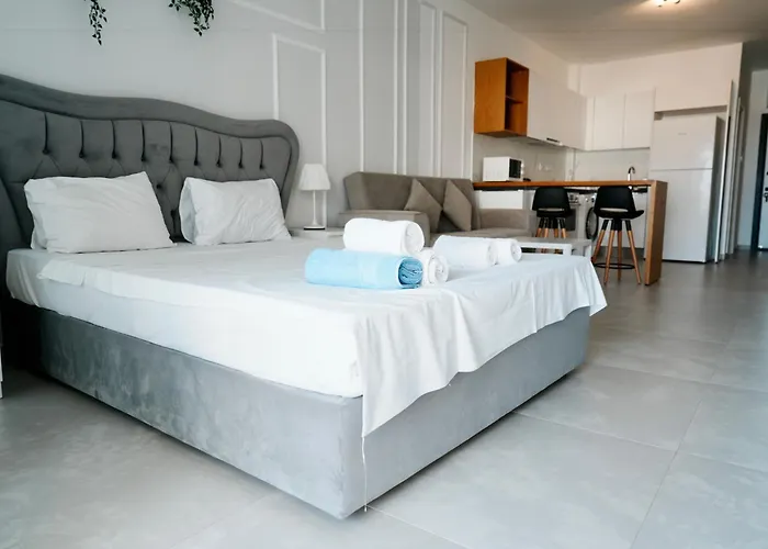 Διαμέρισμα Sophia Pool In Caesar Blue Resort,gym, Swimming Pools, Sauna, Hammam, Kids' Club Available Perivolia tou Trikomou